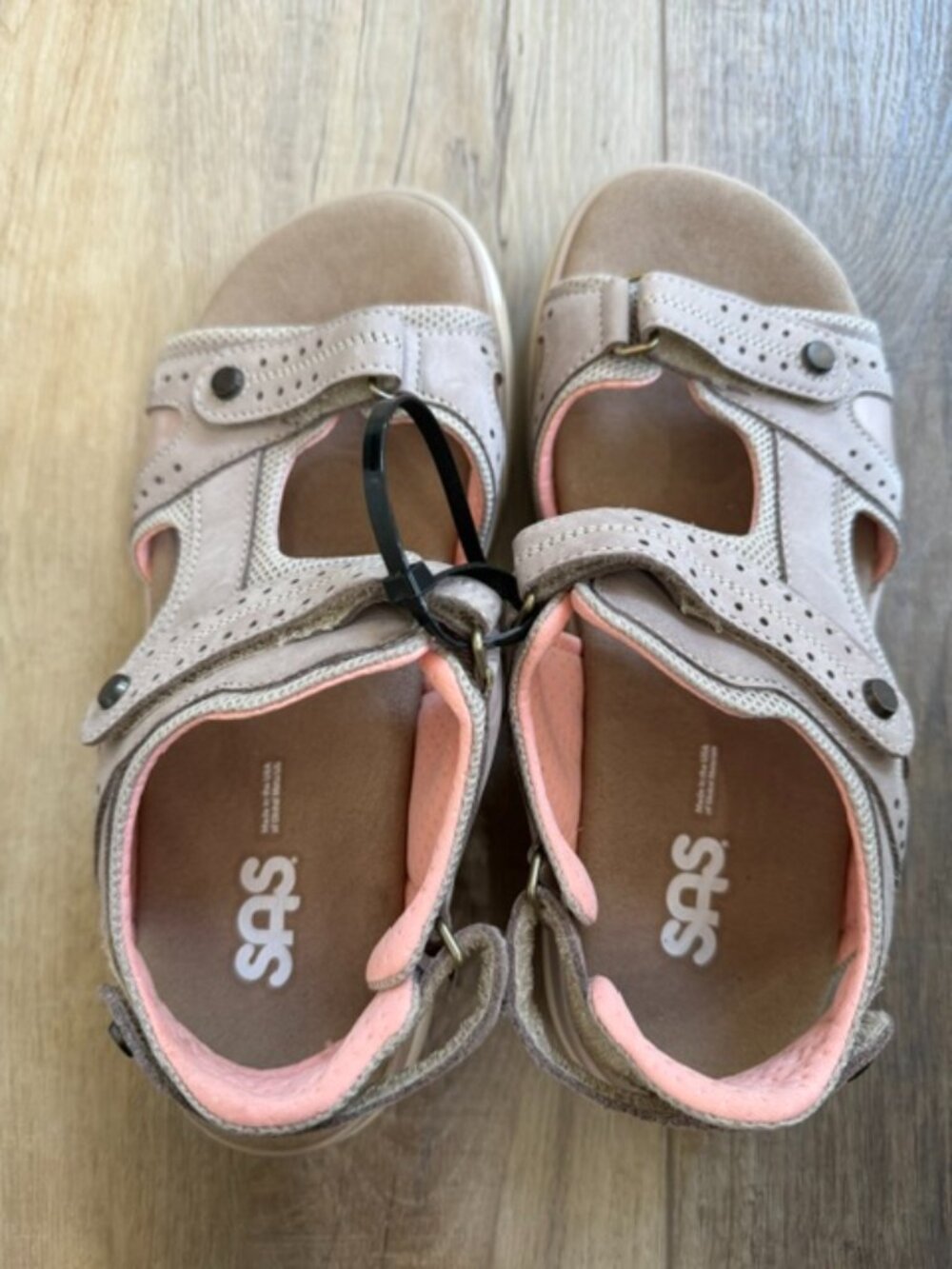 NEW Soft Cushion Adjustable Sandals Women 8.5